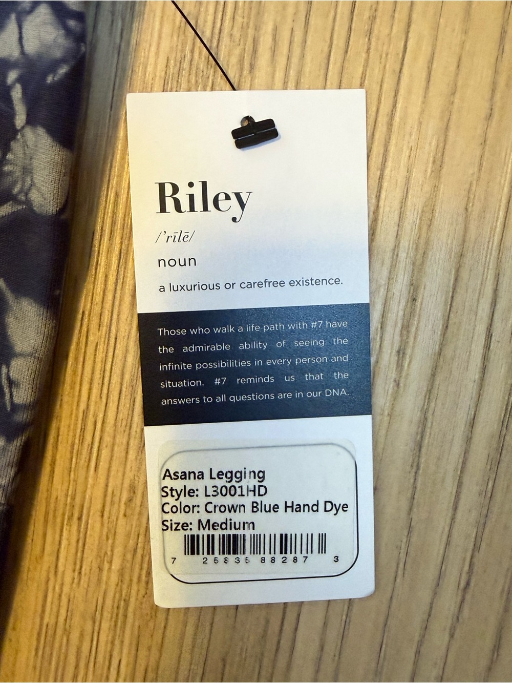 High-Rise Tie-Dye Leggings in Navy and Gray - Picture 3 of 6